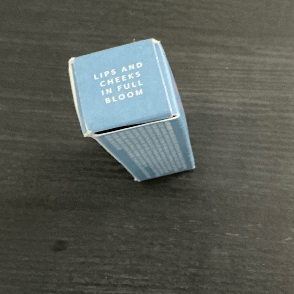 NEW IN BOX Tulip Tint Crispa Coral Lip and Cheek Balm - Picture 7 of 7